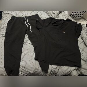 Figs scrub set black